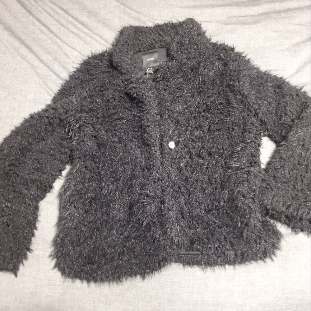 Black forever 21 fluffy jacket size L